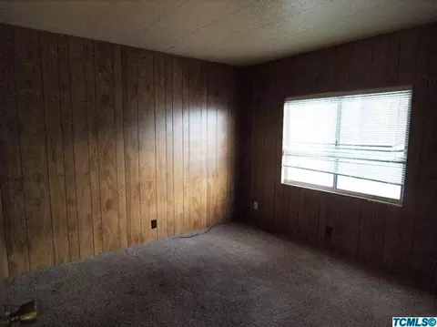 606 E Marinette Ave, Exeter, CA 93221 photo 8