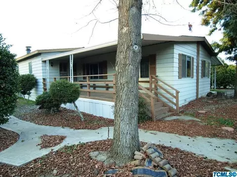 606 E Marinette Ave, Exeter, CA 93221 photo 2