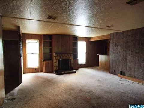 606 E Marinette Ave, Exeter, CA 93221 photo 4