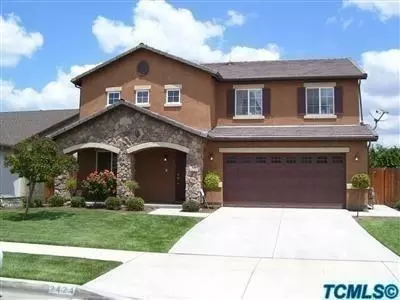 2424 E Victor Ave, Visalia, CA 93292 photo 1