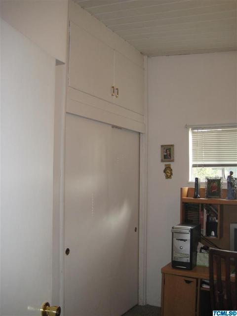 255 E Gail Ave, Tulare, CA 93274 photo 13