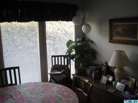 255 E Gail Ave, Tulare, CA 93274 photo 6