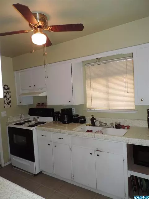 15916 Citrus Ave, Ivanhoe, CA 93235 photo 9