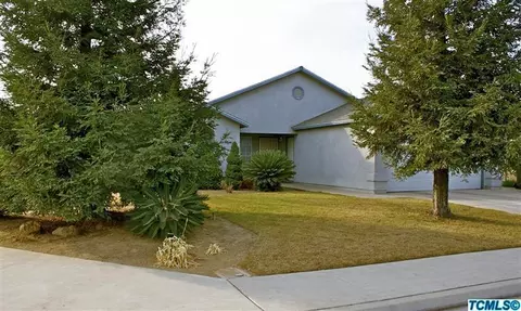 585 Quality Ave, Sanger, CA 93657 photo 1