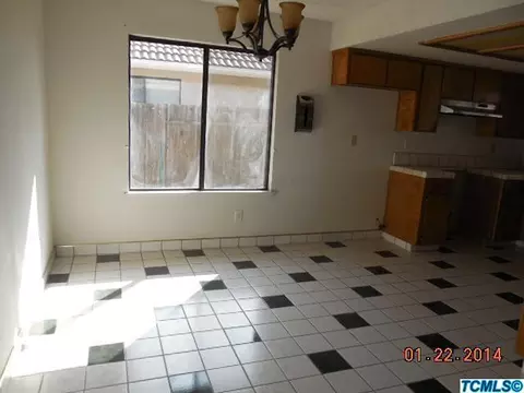 670 N Claremont Ave, Clovis, CA 93611 photo 5