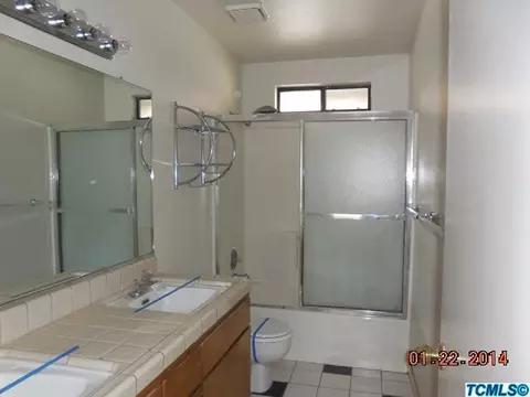 670 N Claremont Ave, Clovis, CA 93611 photo 6