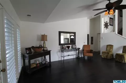 3018 E Douglas Ave, Visalia, CA 93292 photo 16