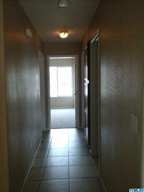 145 E Robin Ave, Visalia, CA 93291 photo 8