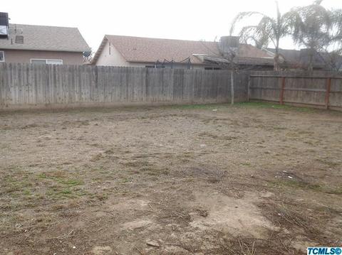 145 E Robin Ave, Visalia, CA 93291 photo 13