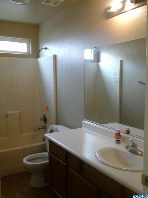 145 E Robin Ave, Visalia, CA 93291 photo 9