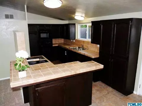 2447 E Sunset, Tulare, CA 93274 photo 5