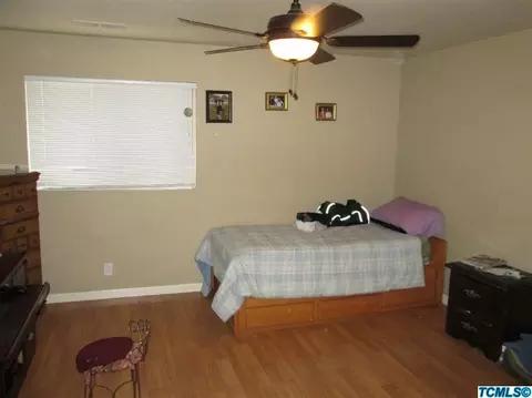 1225 E Ferguson Ave, Visalia, CA 93292 photo 7