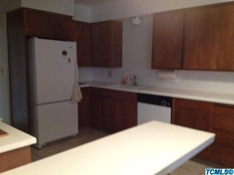 1341 S Chatham St, Visalia, CA 93277 photo 9