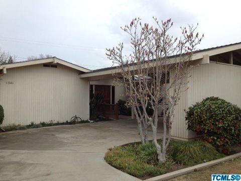 1341 S Chatham St, Visalia, CA 93277 photo 1