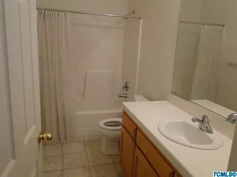 200 Willow Ct, Fowler, CA 93625 photo 11