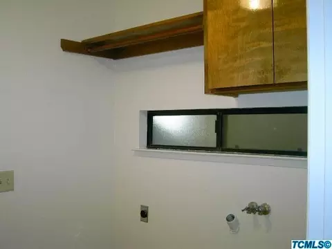 1712 E Babcock Ave, Visalia, CA 93292 photo 40