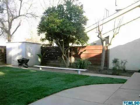 1712 E Babcock Ave, Visalia, CA 93292 photo 46