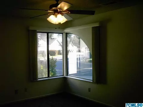 1712 E Babcock Ave, Visalia, CA 93292 photo 36