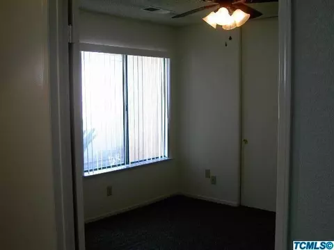 1712 E Babcock Ave, Visalia, CA 93292 photo 18