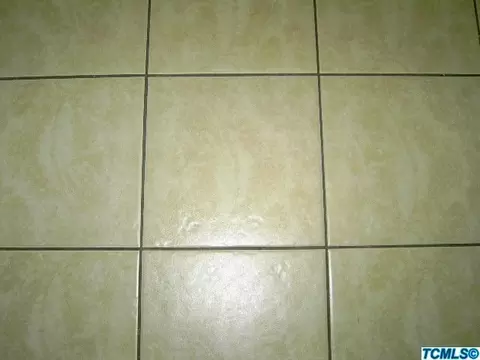 1712 E Babcock Ave, Visalia, CA 93292 photo 57