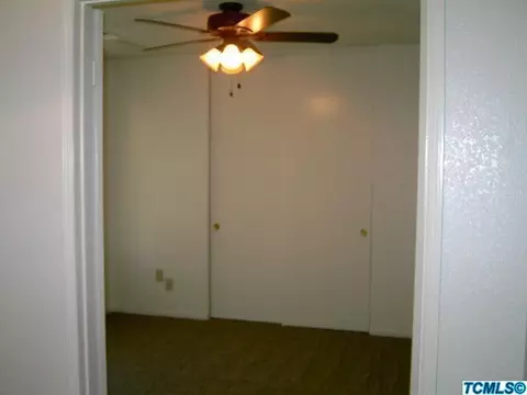 1712 E Babcock Ave, Visalia, CA 93292 photo 19