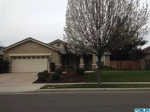 2986 E Sierra Ave, Tulare, CA 93274 photo 2