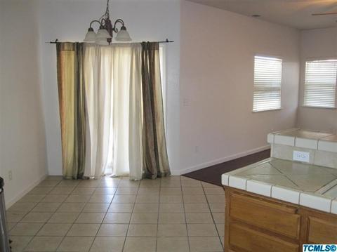 1842 E Mono, Tulare, CA 93274 photo 11