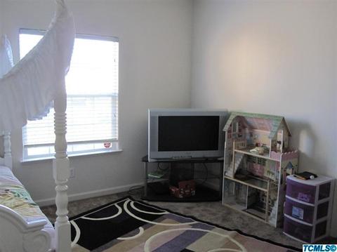 1842 E Mono, Tulare, CA 93274 photo 22