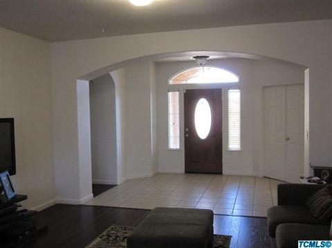 1842 E Mono, Tulare, CA 93274 photo 3
