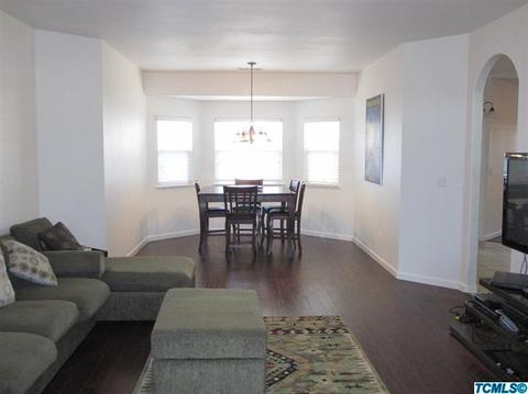 1842 E Mono, Tulare, CA 93274 photo 5