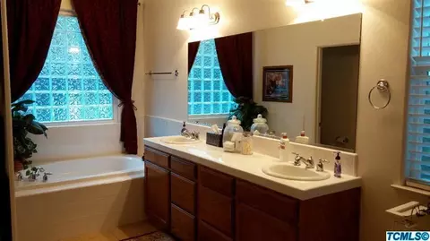 2194 E Washington Ave, Reedley, CA 93654 photo 30