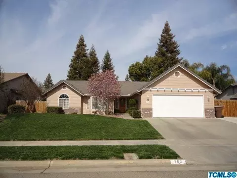 202 Jackson Ave, Tulare, CA 93274 photo 2