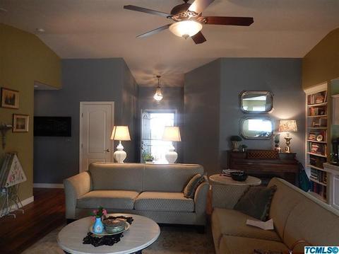 2531 E Mary Ave, Visalia, CA 93292 photo 2