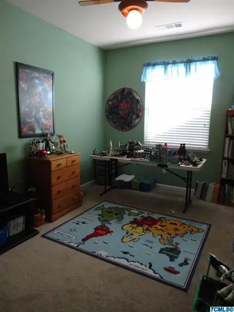 3437 E Howard Ct, Visalia, CA 93292 photo 17