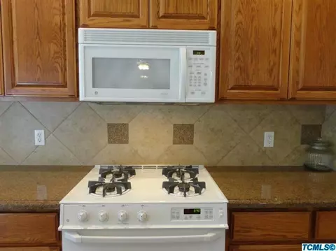 3437 E Howard Ct, Visalia, CA 93292 photo 10
