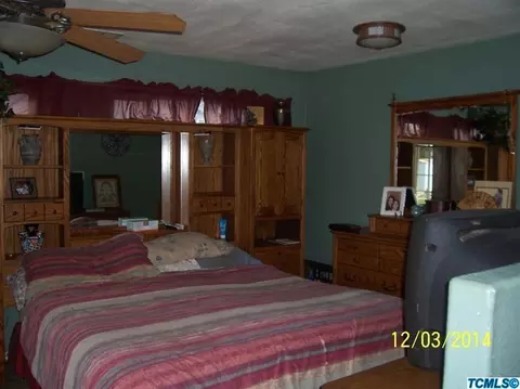1456 Vine, Exeter, CA 93221 photo 6