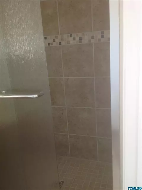 242 E Sandra Ave, Tulare, CA 93274 photo 12