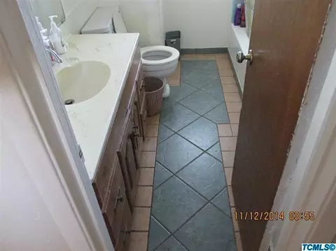 730 E Cypress Ave, Visalia, CA 93292 photo 7