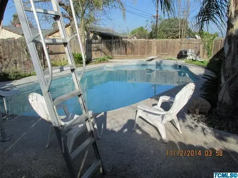 730 E Cypress Ave, Visalia, CA 93292 photo 4