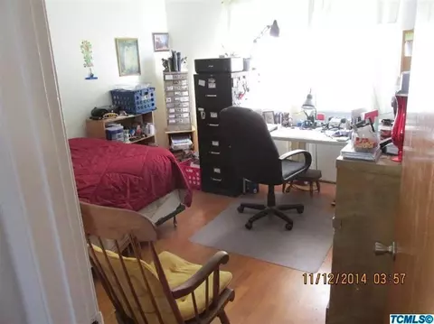 730 E Cypress Ave, Visalia, CA 93292 photo 5