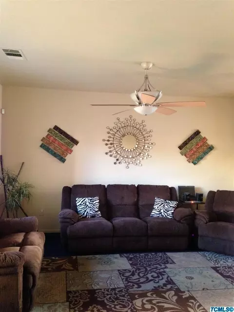 1936 Carnation Ct, Corcoran, CA 93212 photo 6
