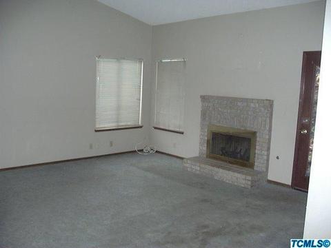 153 Devon Dr, Lemoore, CA 93245 photo 6