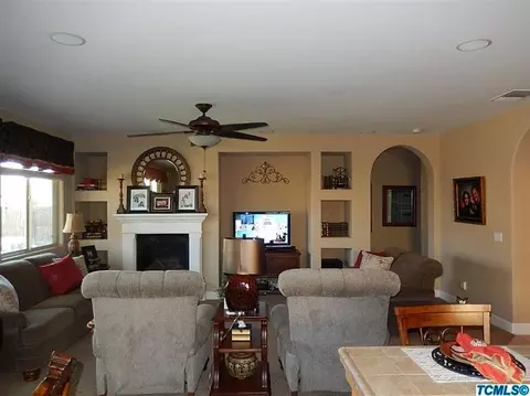 3712 E Seeger Ct, Visalia, CA 93292 photo 4