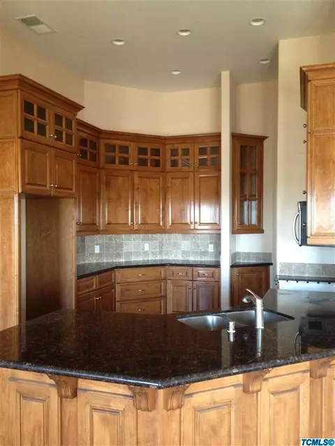 19725 Jersey Ave, Lemoore, CA 93245 photo 4