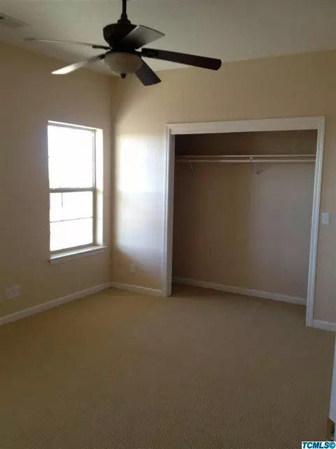 19725 Jersey Ave, Lemoore, CA 93245 photo 8