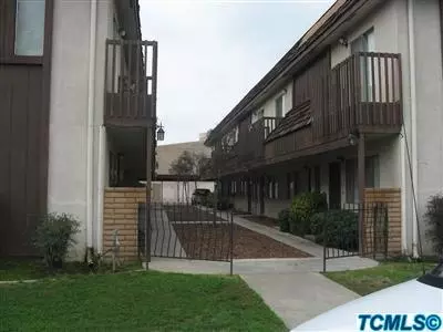 1031 N Bates Ave, Dinuba, CA 93618 photo 2