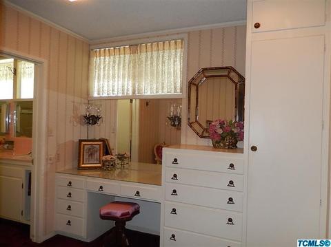 160 E Prosperity Ave, Tulare, CA 93274 photo 22