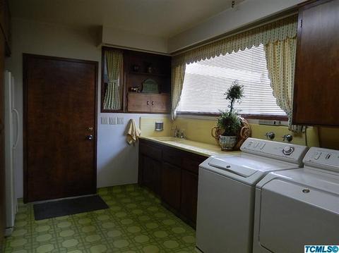 160 E Prosperity Ave, Tulare, CA 93274 photo 17