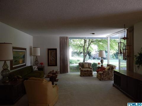 160 E Prosperity Ave, Tulare, CA 93274 photo 9
