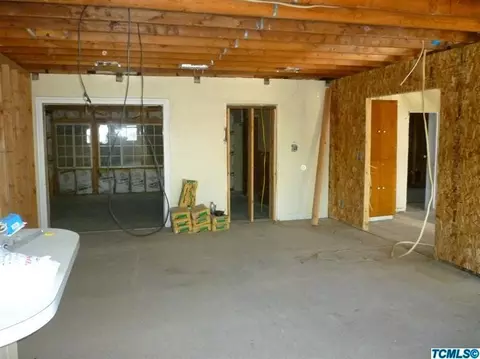3107 E Kaweah Ave, Visalia, CA 93292 photo 6